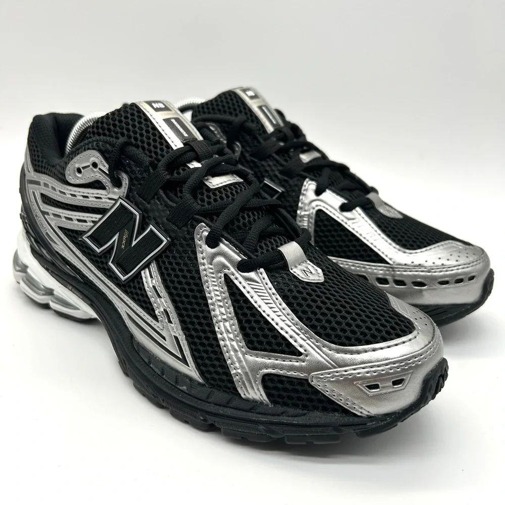 New Balance 1906R Shoes Mens 9 Black Silver Metallic Running Sneakers U1906RCF
